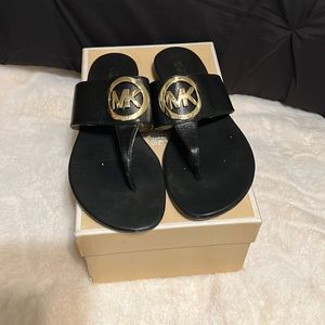 Michael Kors women’s thong slide